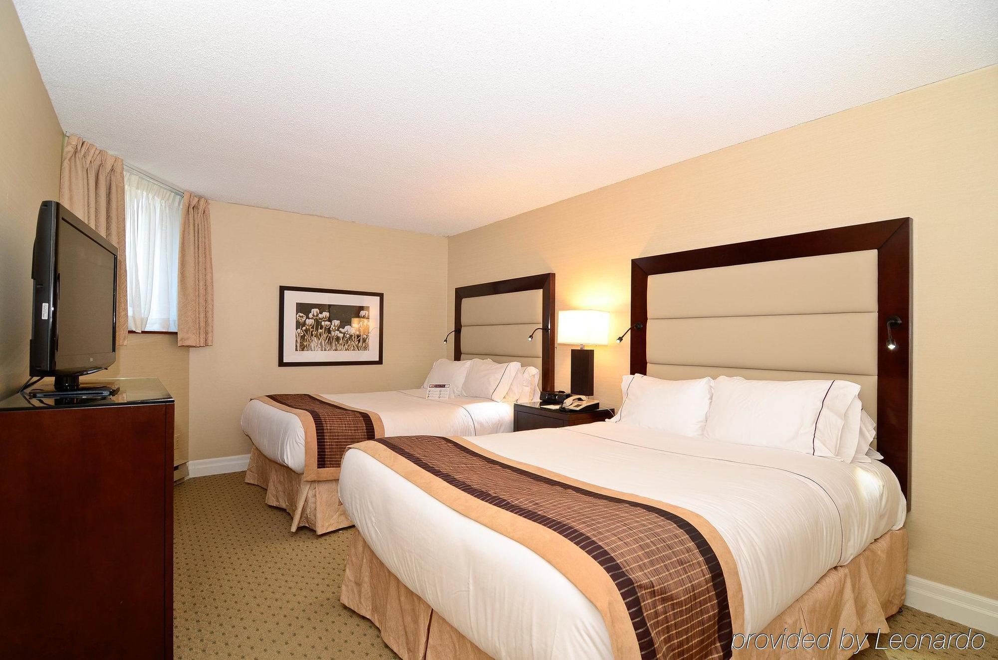 Albert At Bay Suite Hotel Ottawa Ruang foto