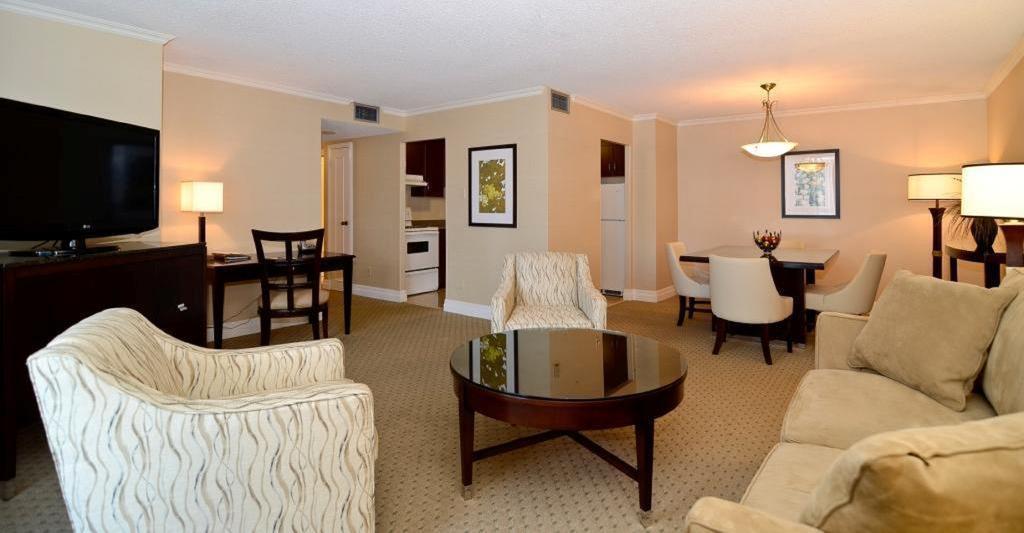 Albert At Bay Suite Hotel Ottawa Bagian luar foto
