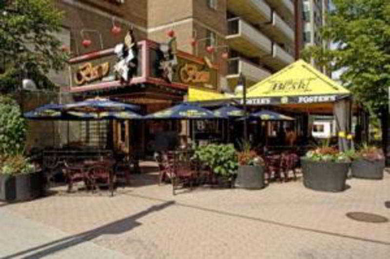 Albert At Bay Suite Hotel Ottawa Bagian luar foto